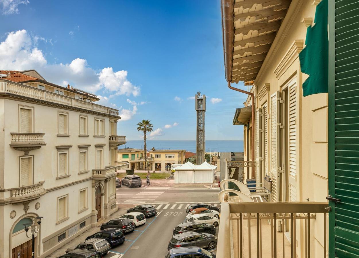 Hotel Stella Del Mare Viareggio Exterior photo